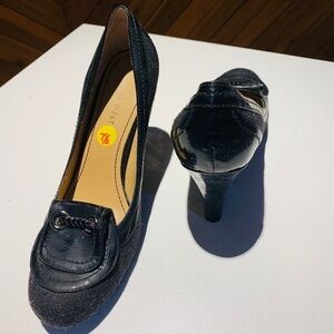 Nine West gray w black size 7.5 pumps